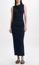 Lade das Bild in den Galerie-Viewer, SIMPLY TIMELESS dress
