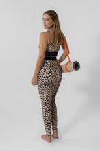 Lade das Bild in den Galerie-Viewer, SHARON SPORT LEGGINGS LEO
