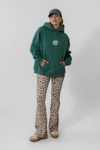 Lade das Bild in den Galerie-Viewer, BOYFRIEND HOODIE FOREST GREEN
