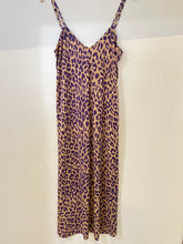 Lade das Bild in den Galerie-Viewer, Dress Movies Jersey Cheetah
